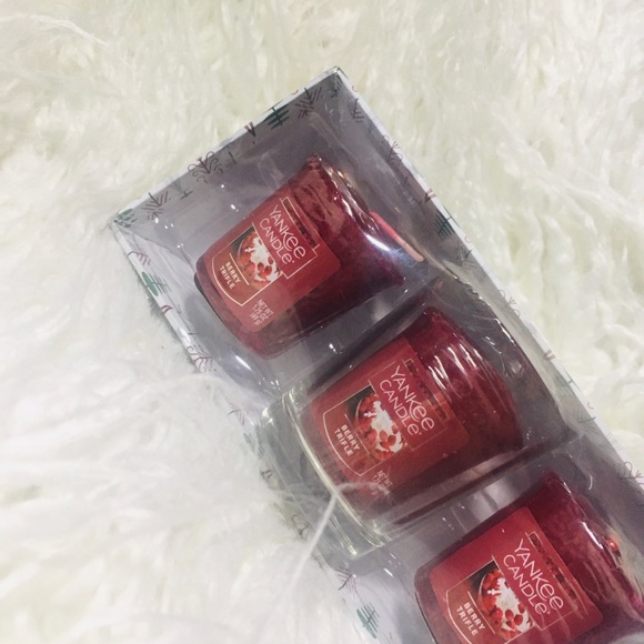 Yankee Candle Votive Gift Set - Picture 2 of 3